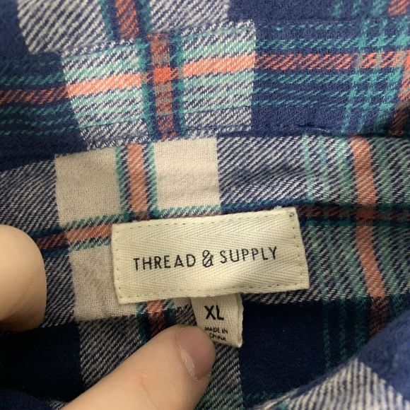 Thread Supply Plaid Red White Blue Button Up Cropped Shirt Size XL Women’s - Picture 6 of 13